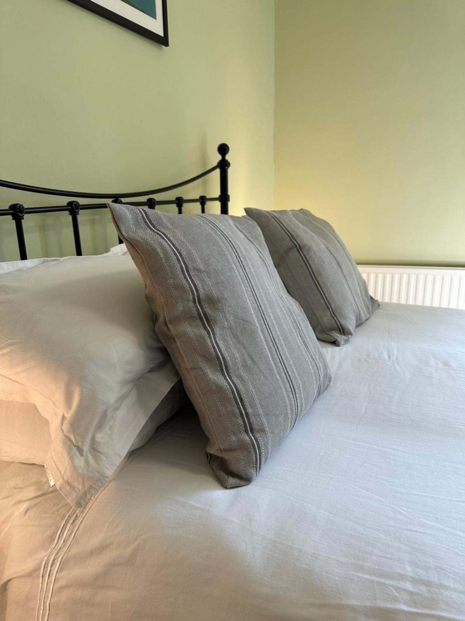The Old Bakehouse Bed & Breakfast Colyton Exterior photo